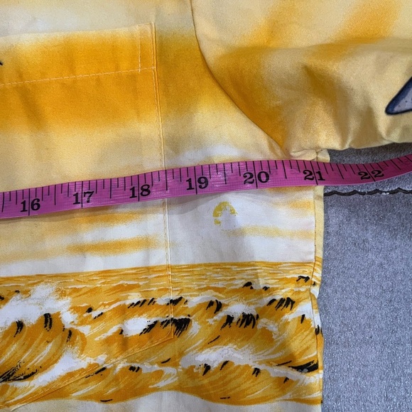 [S]KY’s Tropical Ocean Print Yellow Cotton Hawaiian Shirt Shark Sea Turtle USA - Picture 4 of 7